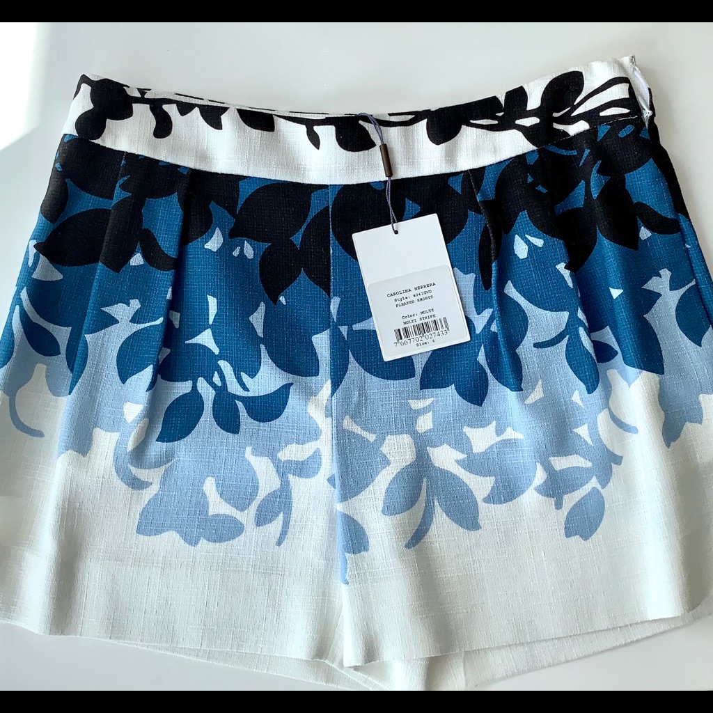 Carolina Herrera Pleated Shorts Brand New W Carolina Herrera Pleated Shorts Brand New W